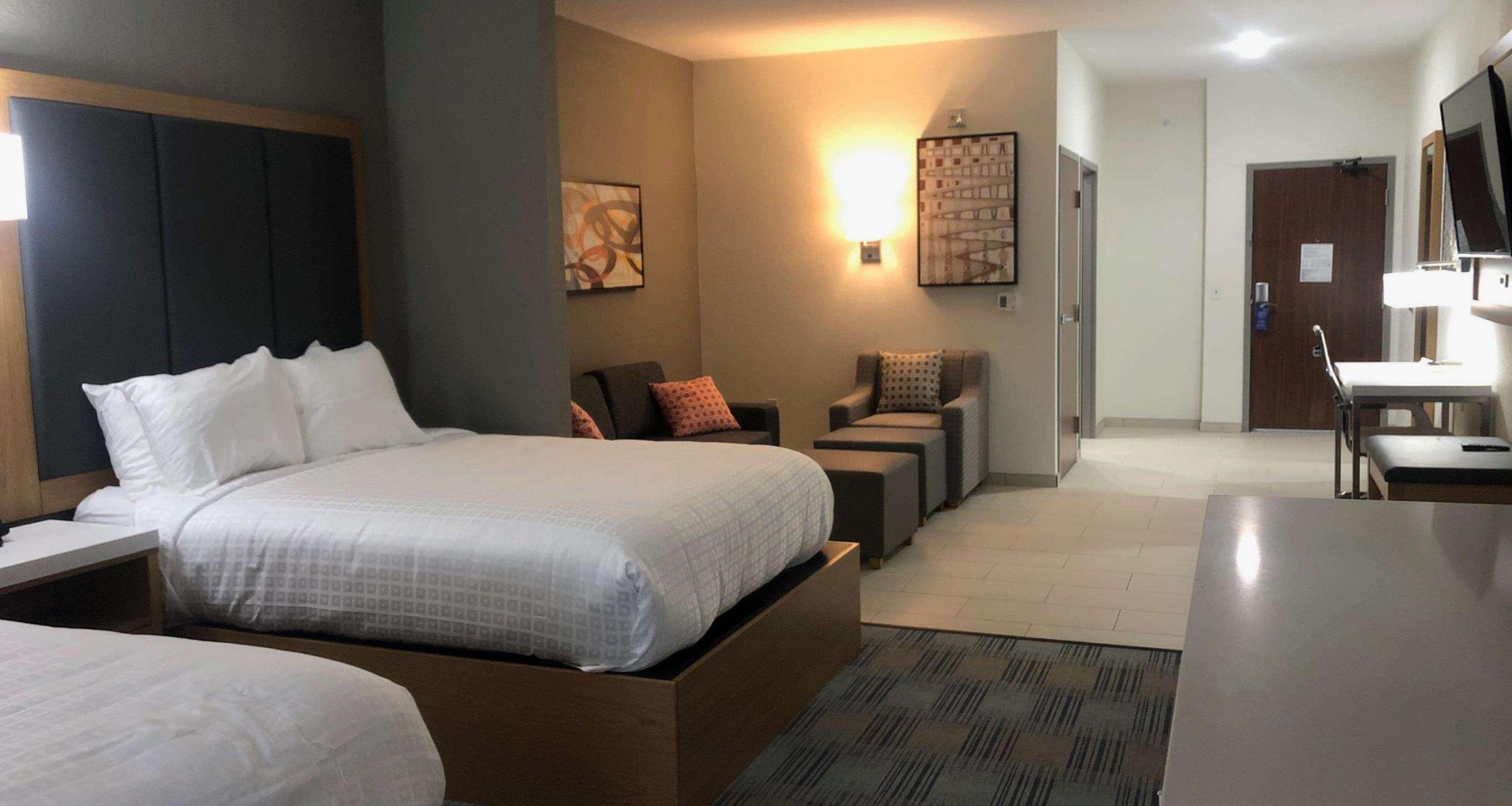 La Quinta Inn & Suites By Wyndham Coralville Iowa City 外观 照片