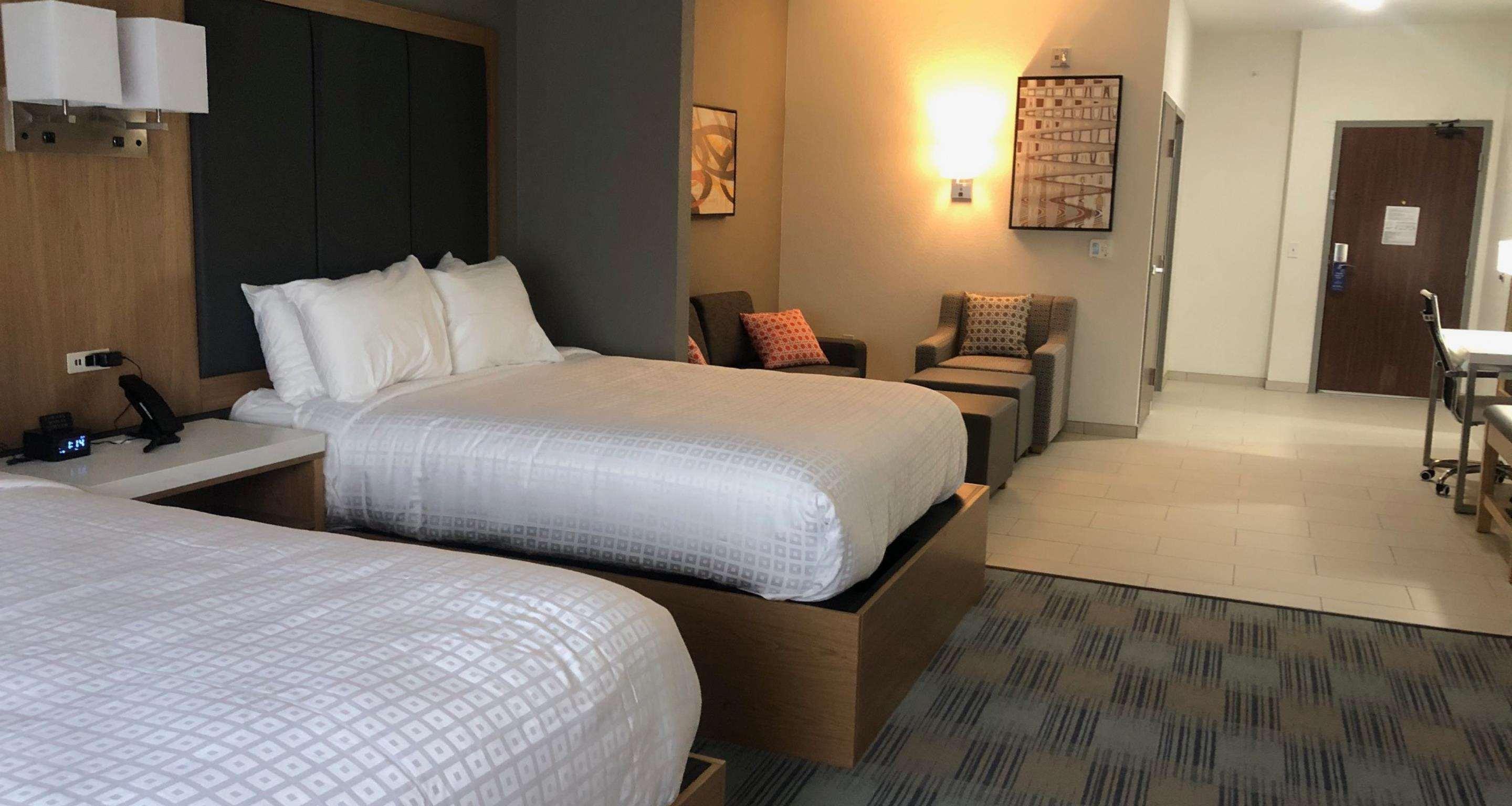La Quinta Inn & Suites By Wyndham Coralville Iowa City 外观 照片
