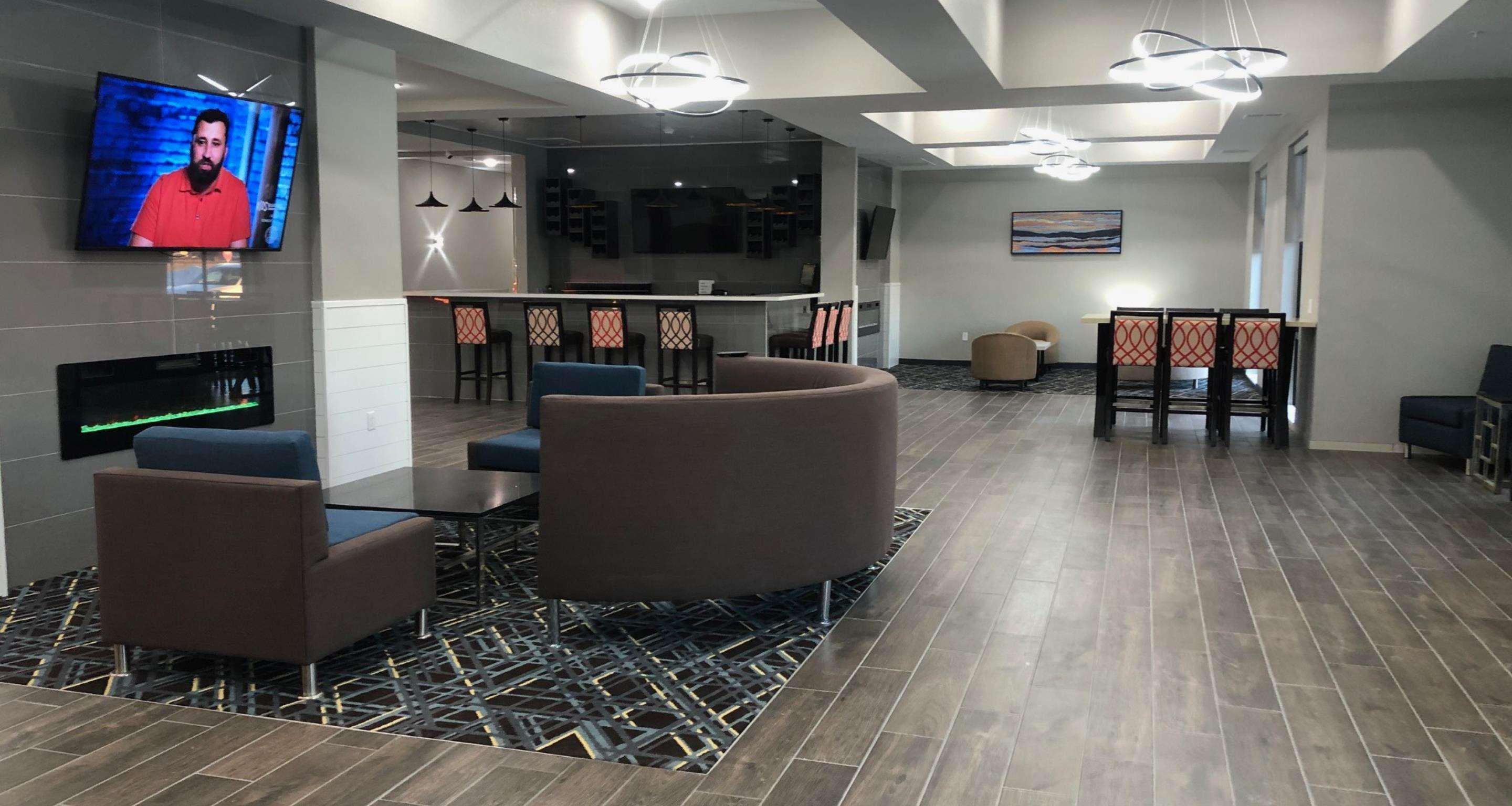 La Quinta Inn & Suites By Wyndham Coralville Iowa City 外观 照片