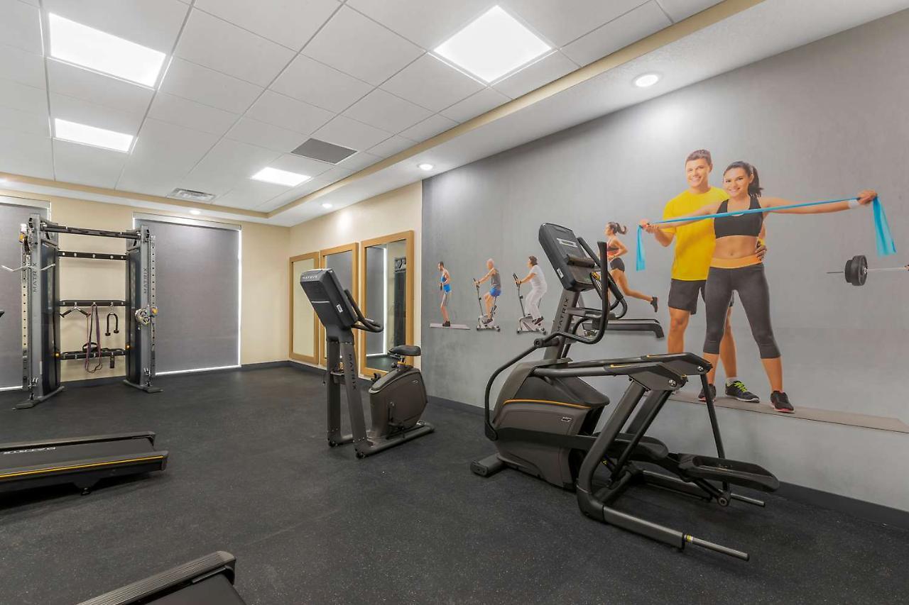 La Quinta Inn & Suites By Wyndham Coralville Iowa City 外观 照片