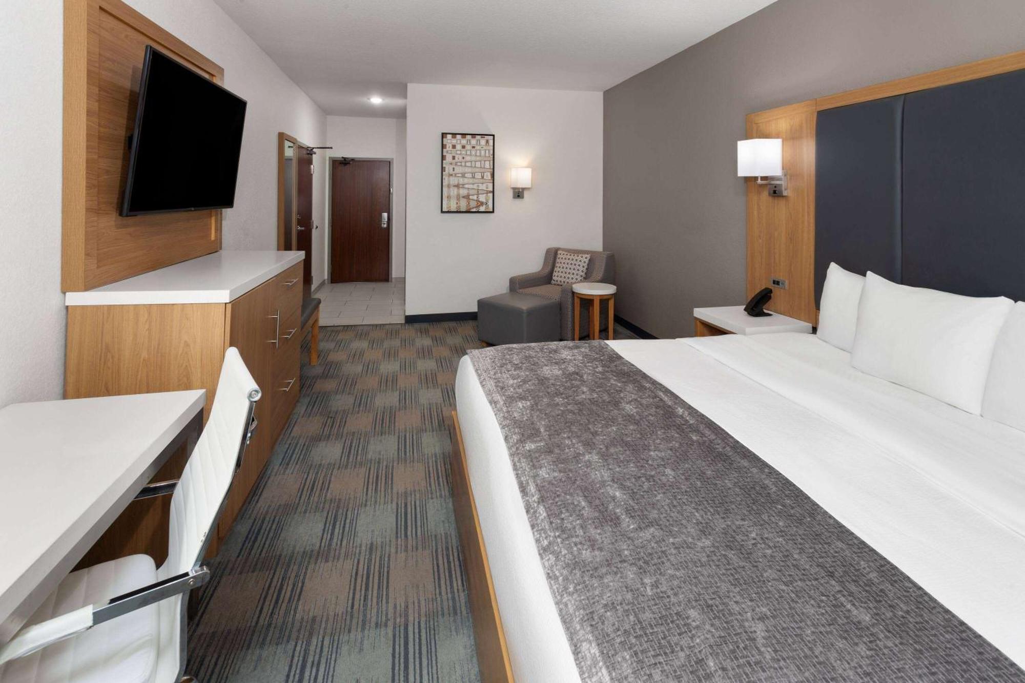 La Quinta Inn & Suites By Wyndham Coralville Iowa City 外观 照片