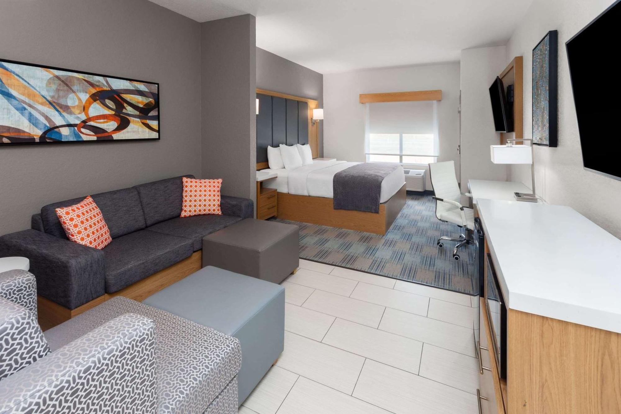 La Quinta Inn & Suites By Wyndham Coralville Iowa City 外观 照片