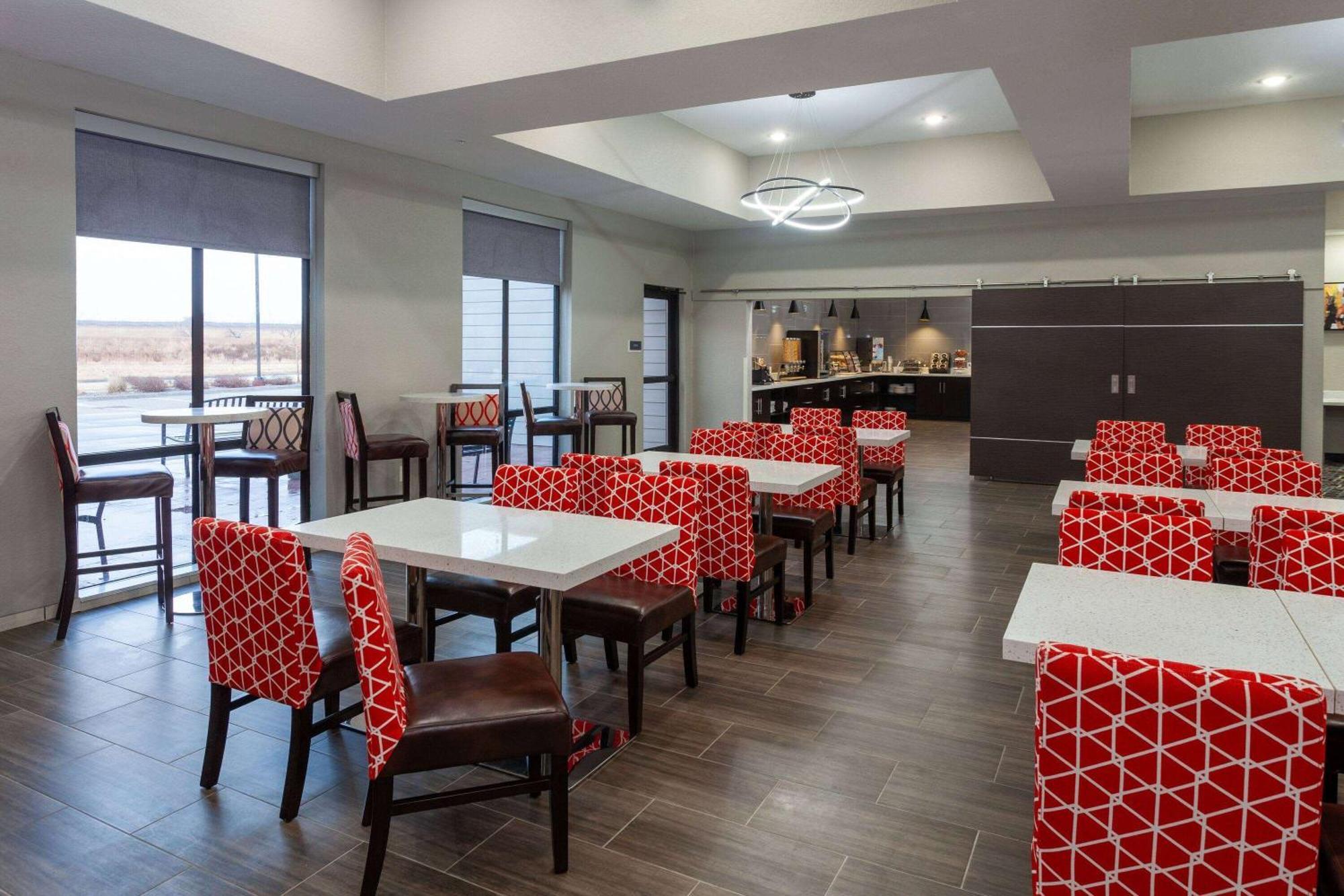 La Quinta Inn & Suites By Wyndham Coralville Iowa City 外观 照片