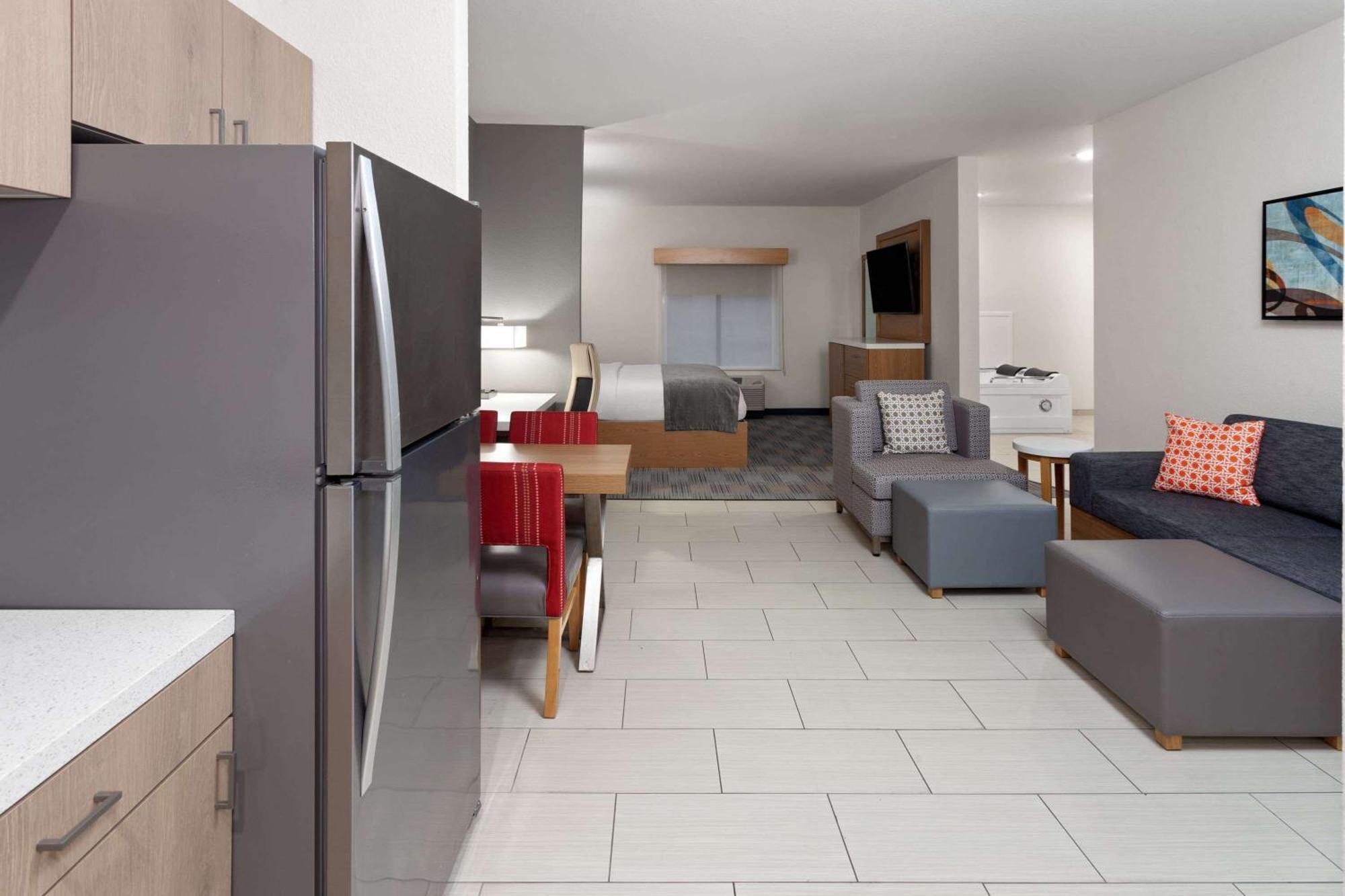 La Quinta Inn & Suites By Wyndham Coralville Iowa City 外观 照片